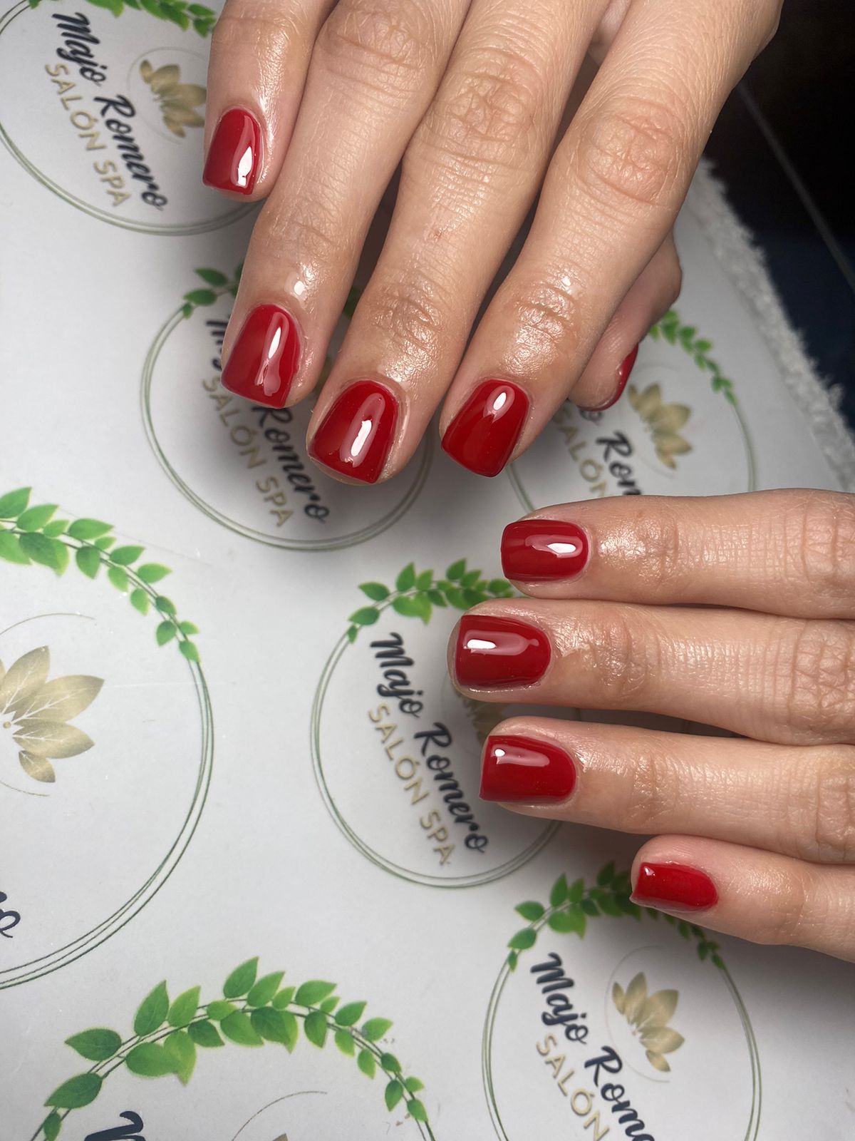 Manicura realizada en Salon Spa Majo Romero